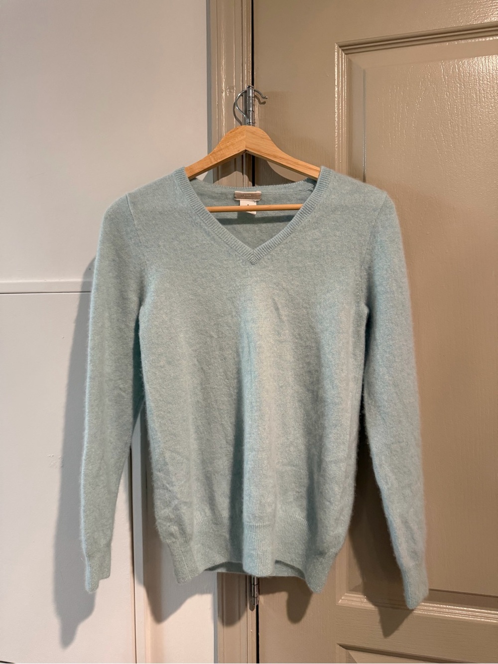 J. Crew 100% Cashmere Sweater, Light Blue, Size Medium Women's